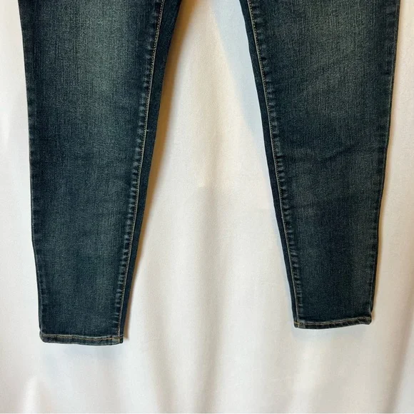 NWT Jessica Simpson Women's Jeans. Skinny Fit Dark Wash - Picture 8 of 12